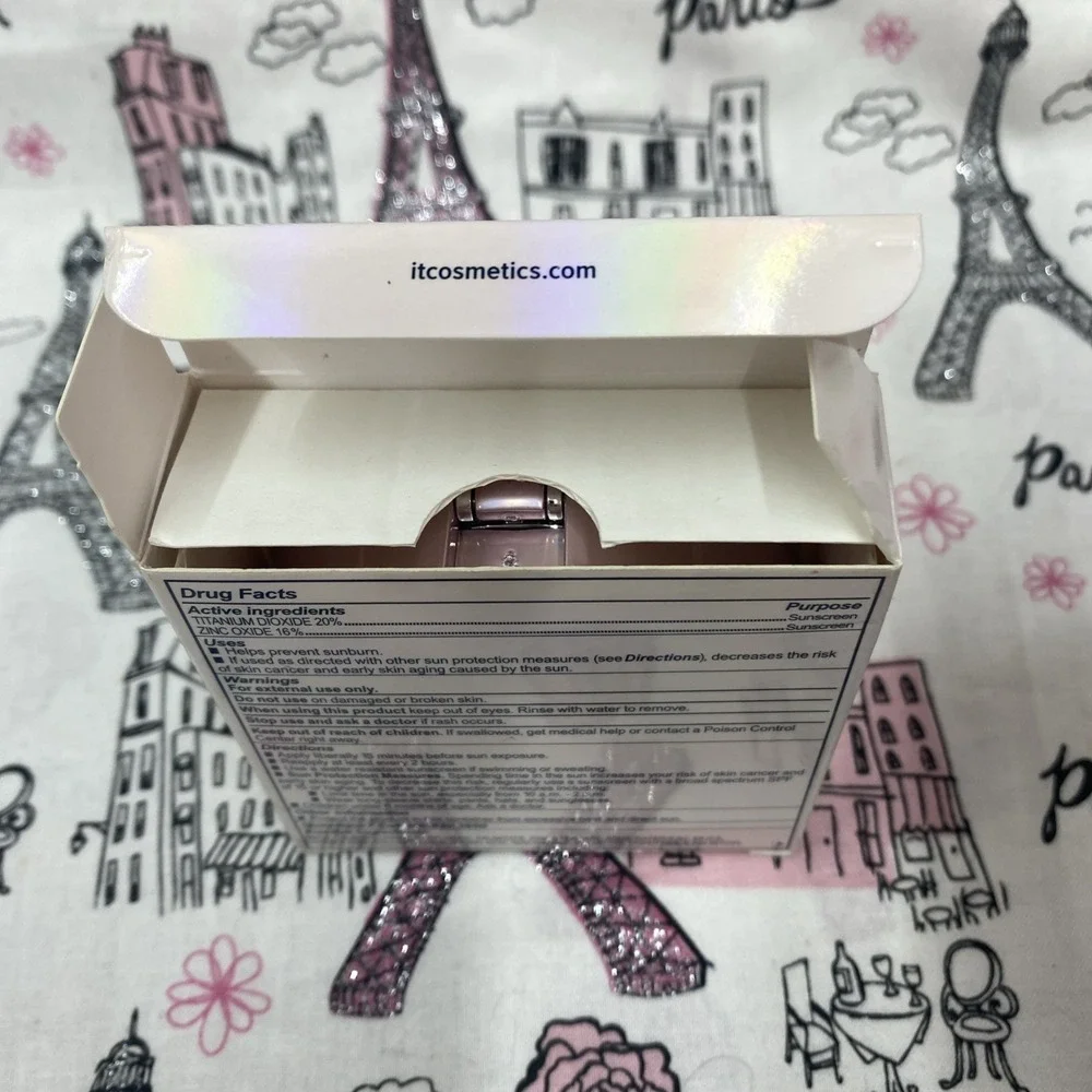 it Cosmetics YOUR SKIN BUT BETTER CC+ Airbrush Perfecting Powder Rich Read Descr